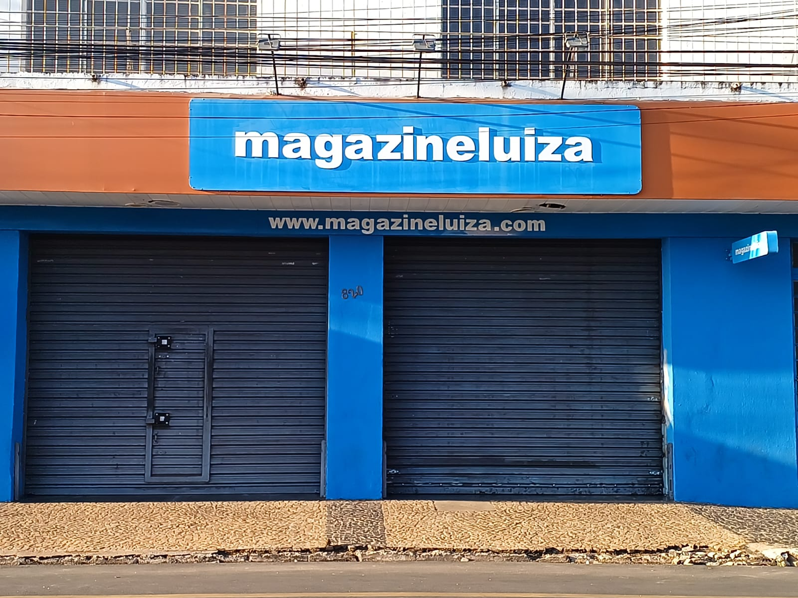 Fachada da loja que foi invadida  Foto/Roberto Torrecilhas 