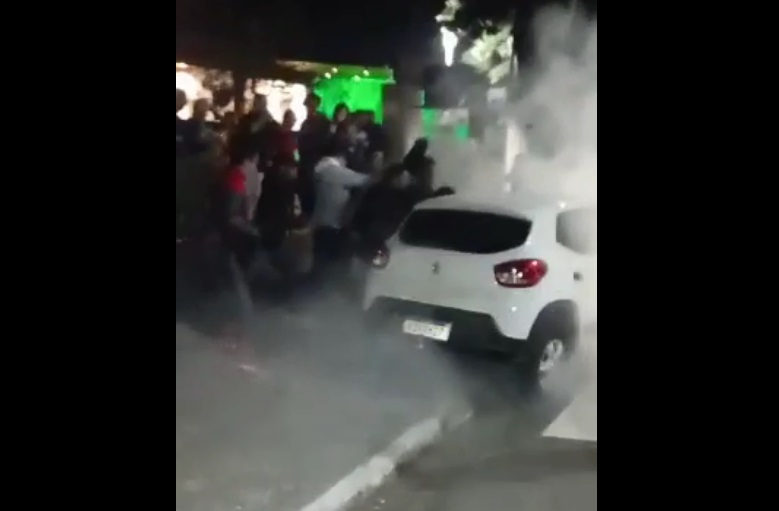 VÍDEO: PM prende homem por embriaguez ao volante em Taubaté após atropelamento