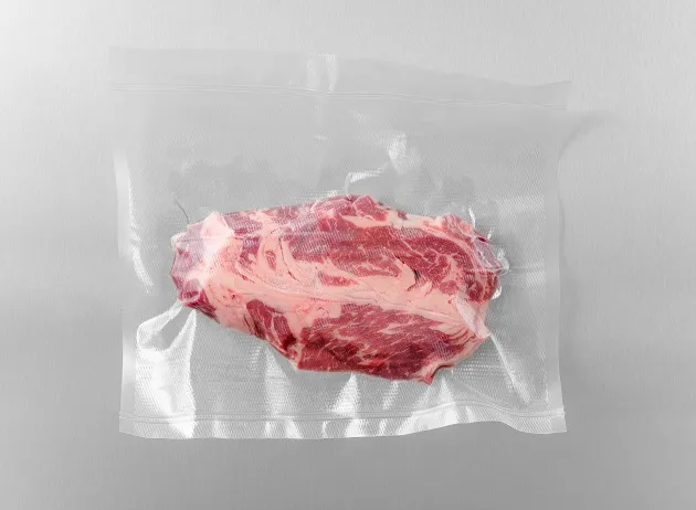 Sous vide: István Wessel explica técnica francesa que cozinha carne embalada a vácuo