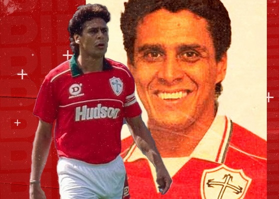 Roberto Dinamite jogou por empréstimo na Portuguesa em 1989 Reprodução/Twitter/Portuguesa