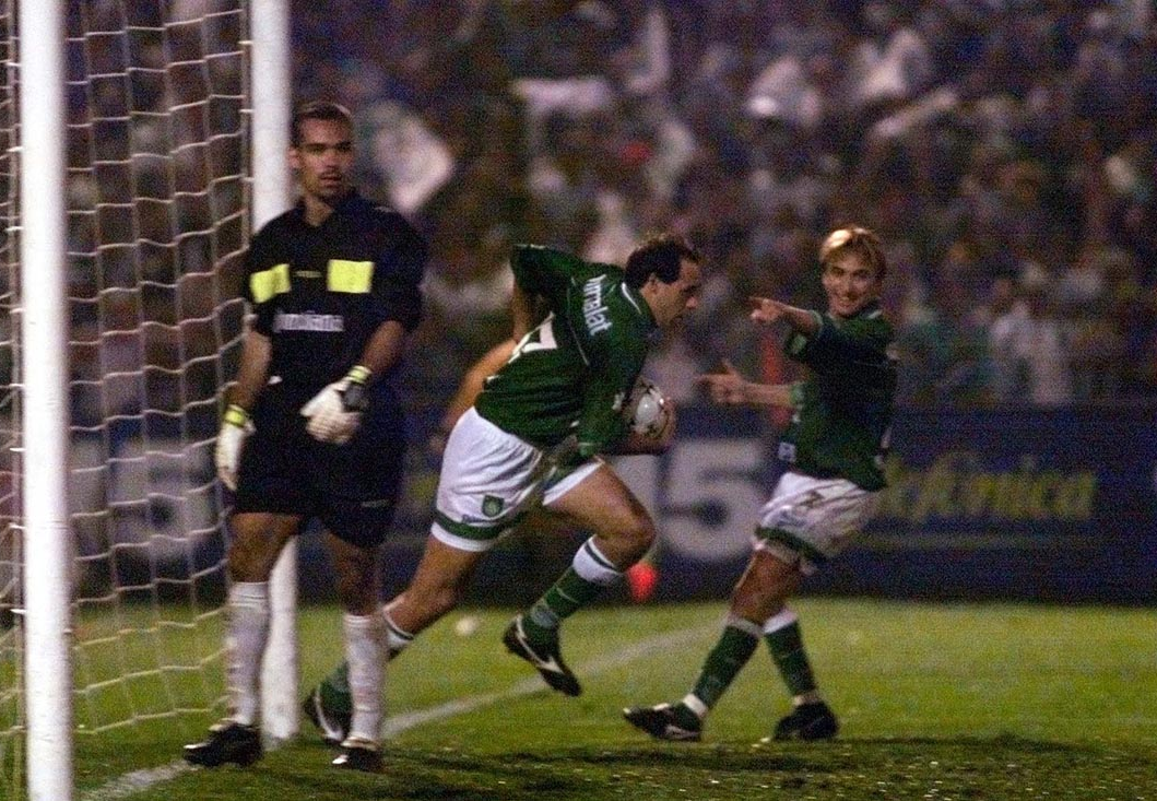Evelson de Freitas/Folhapress Evair comemora gol na final da Libertadores de 1999