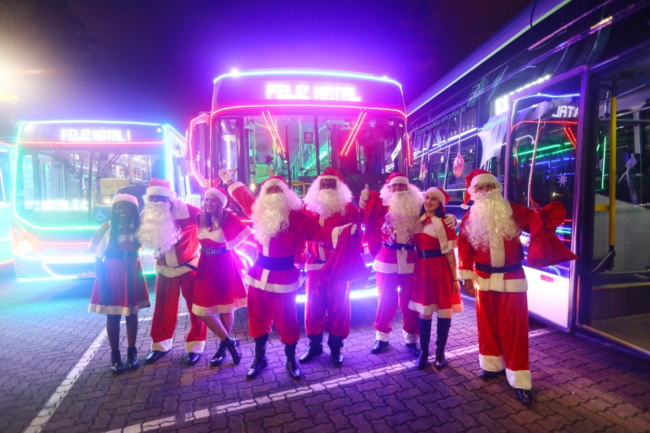 Caravana de Natal faz último passeio especial em São José Claudio Vieira/PMSJC