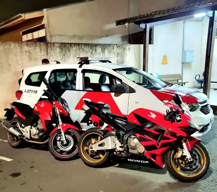 Foi recuperado duas motos roubadas, uma Honda CBX 300 e CBR 600RR Divulgação