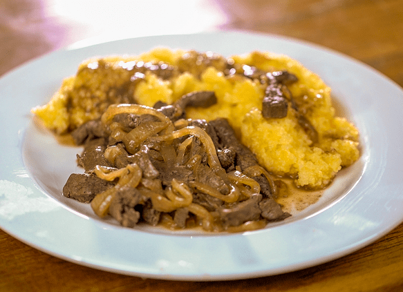 Receita de fígado de galinha na manteiga com cebola: a melhor