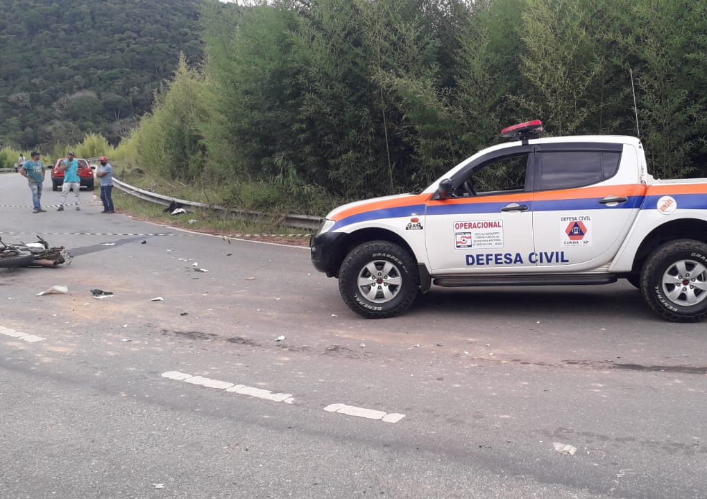 Motociclista morre após colidir com um carro na rodovia SP 171, em Cunha  Alexandre Toledo / Vale Dia a Dia