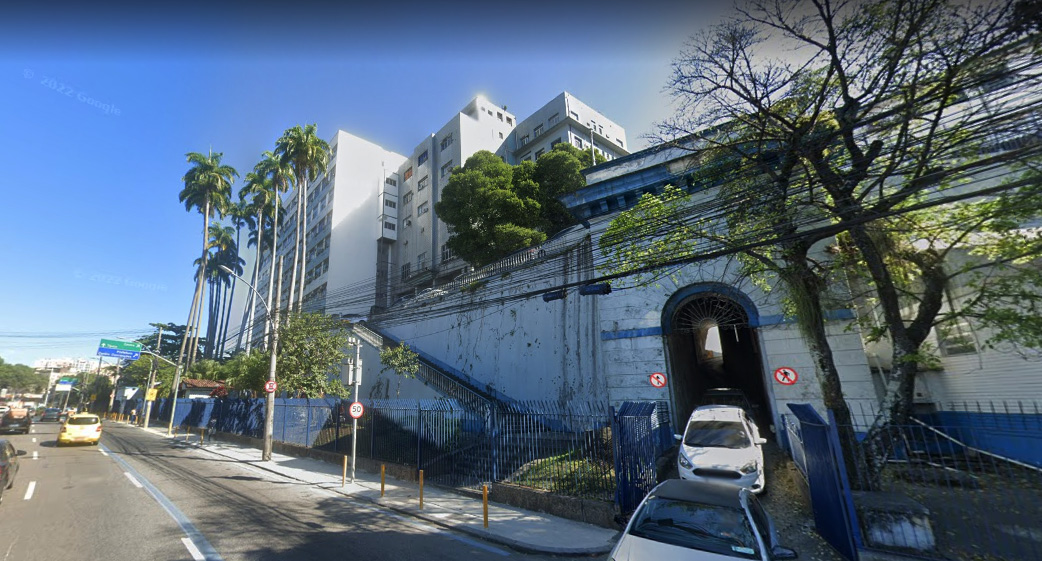 Policial foi encaminhado para o Hospital Central da Polícia Militar, no Estácio Google Maps