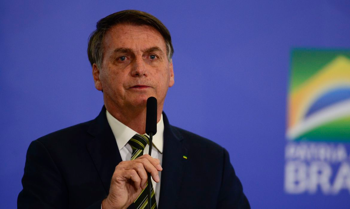 Bolsonaro sanciona nova fase do Pronampe 