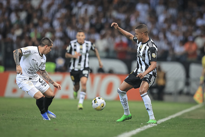 Corinthians X Atlético-MG: Ouça Ao Vivo Na Rádio Bandeirantes E Siga ...