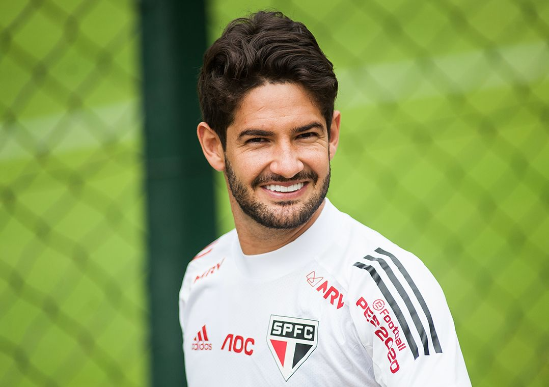 Craque Neto: “Pato quer voltar ao São Paulo, mas Ceni não se interessa”