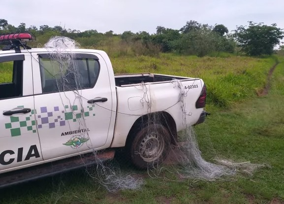 Rede apreendida foi encaminhada para a sede do 2º Pelotão de Polícia Militar Ambiental Foto: Polícia Ambiental