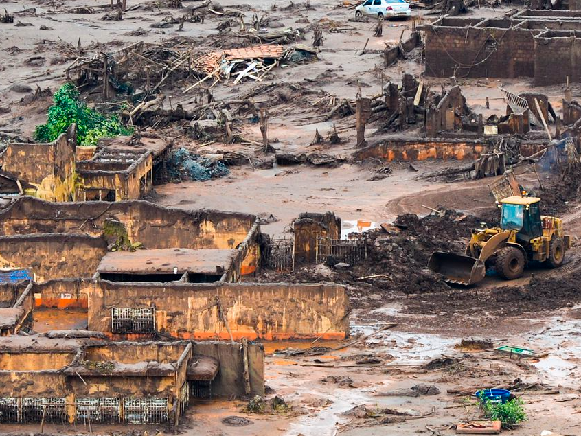 Rompimento da barragem de Fundão despejou rejeitos de minério de ferro na cidade de Mariana (MG) Antonio Cruz/Agência Brasil