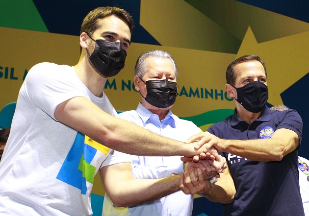Eduardo Leite, João Doria e Arthur Virgílio disputam a preferência do partido para a eleição presidencial de 2022.