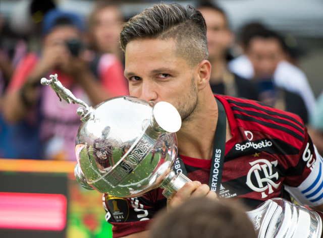 Diego Ribas anuncia que não jogará pelo Flamengo Flickr/Flamengo