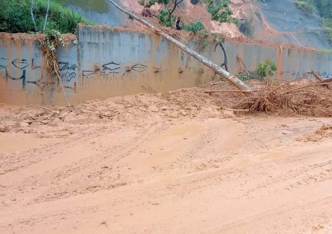 Após chuva, cerca de 60 pessoas estão desabrigadas em Ubatuba (SP) Divulgação/Prefeitura de Ubatuba (SP)