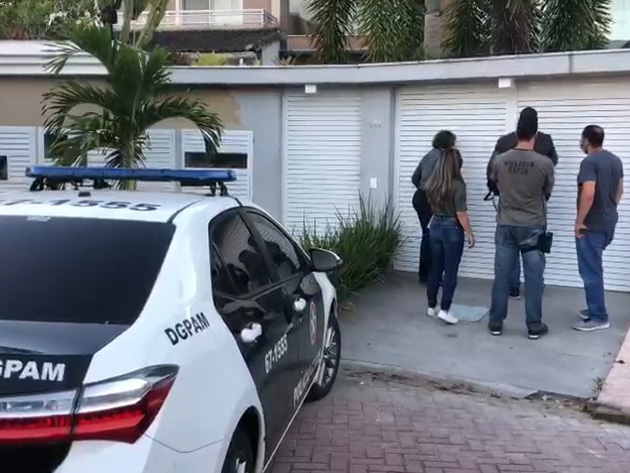 Polícia Civil cumpre mandado de busca e apreensão na casa do cantor Nego do Borel no RJ Reprodução/Polícia Civil do Rio de Janeiro