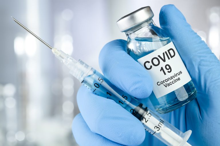 Vacinação contra a Covid-19 em 2022 ainda precisa ser formalizada