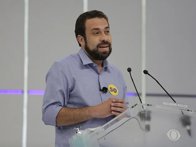 Guilherme Boulos (PSOL) é o candidato mais buscado no Google durante debate