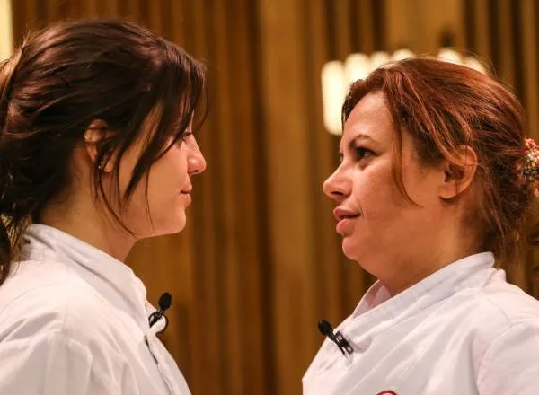 MasterChef Profissionais 2022: 4ª temporada estreia já com 3 cozinheiros  eliminados! - Metropolitana FM