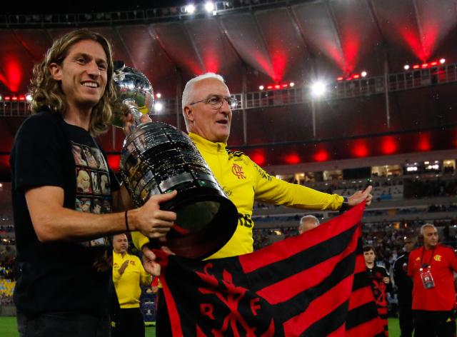 Jogadores do Flamengo se despedem de Dorival Jr. pelas redes sociais Gilvan de Souza/Flamengo