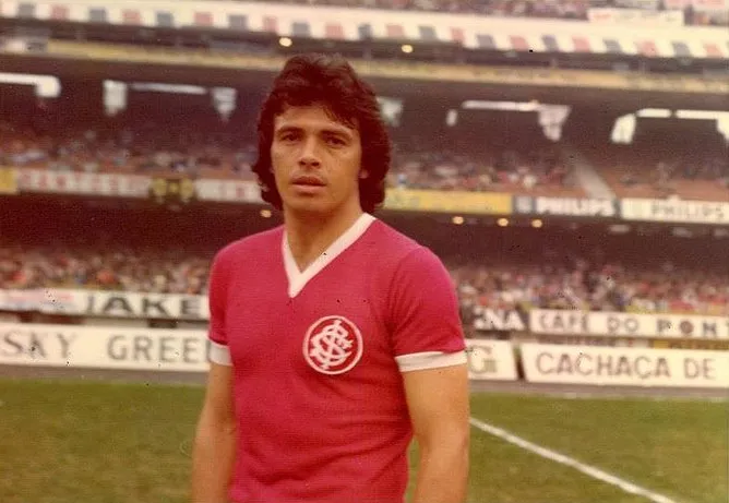 Figueroa, um dos maiores zagueiros da história do Inter