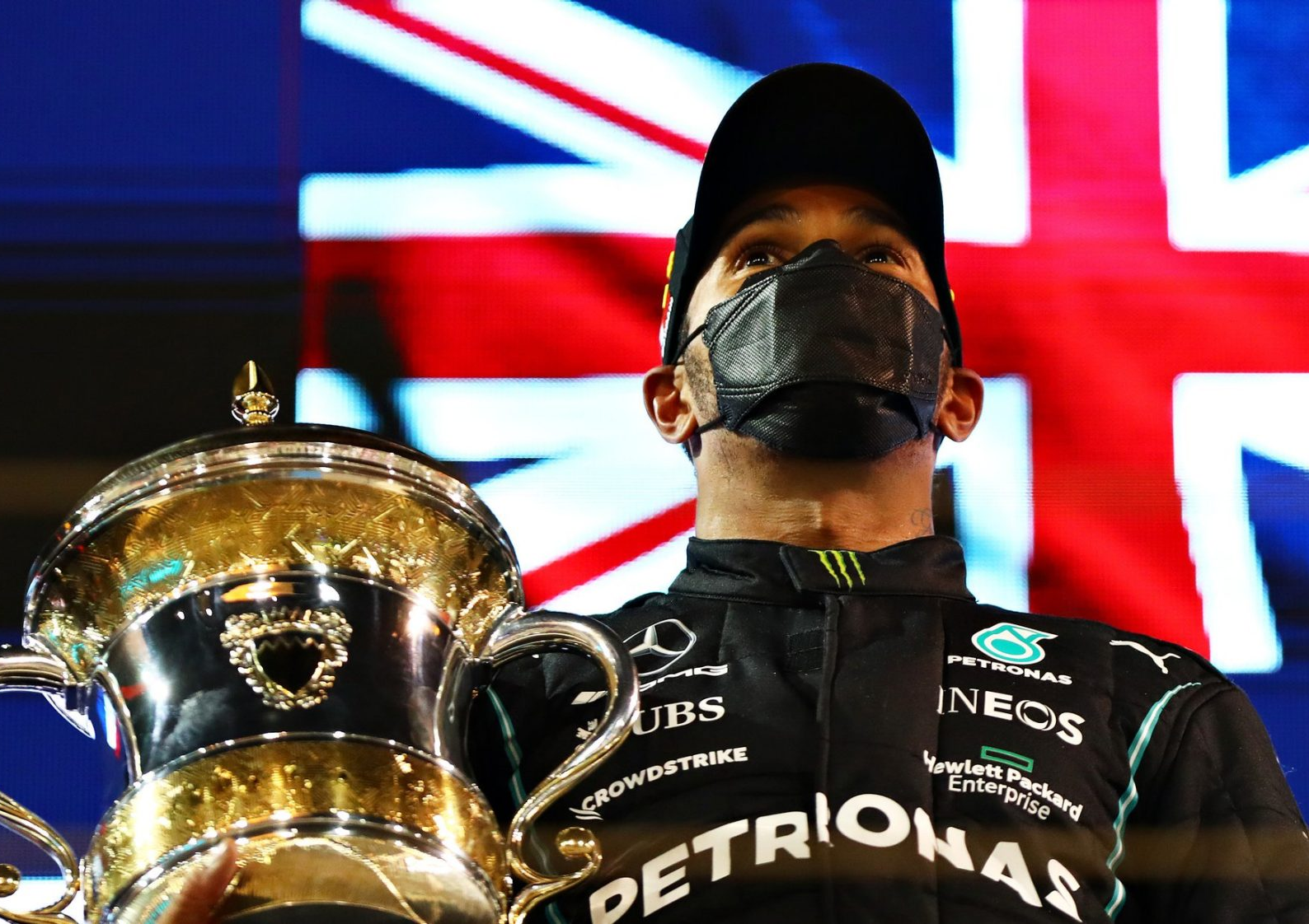 Lewis Hamilton é o líder do ranking de pilotos após primeira corrida da F1