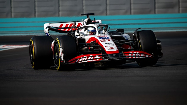 Nico Huçkenberg no teste de Abu Dhabi Haas F1 Team