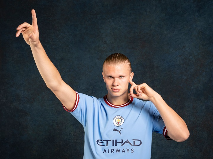 Manchester City apresenta Erling Haaland de forma oficial Reprodução do Twitter do Manchester City.