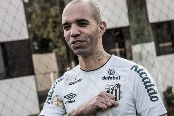 Diego Tardelli é o oitavo reforço do Santos em 2021 Divulgação/Santos FC