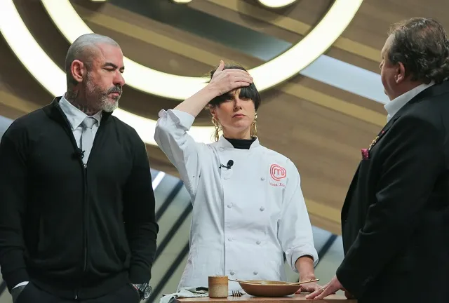 MasterChef Profisisonais: Marcelus é eliminado após sanduíche seco