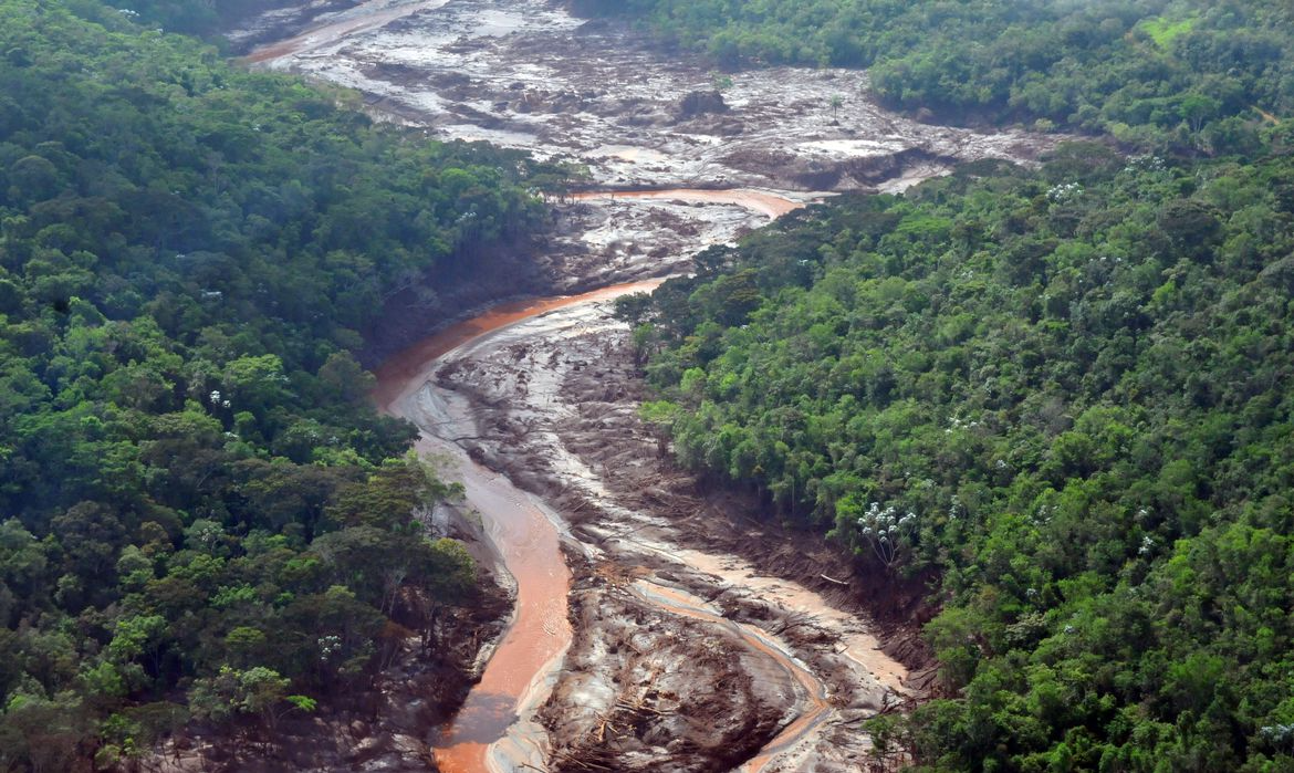 a barragem de Fundão, da Samarco, se rompeu causando 19 mortes Foto: Reprodução/Fundação Renova