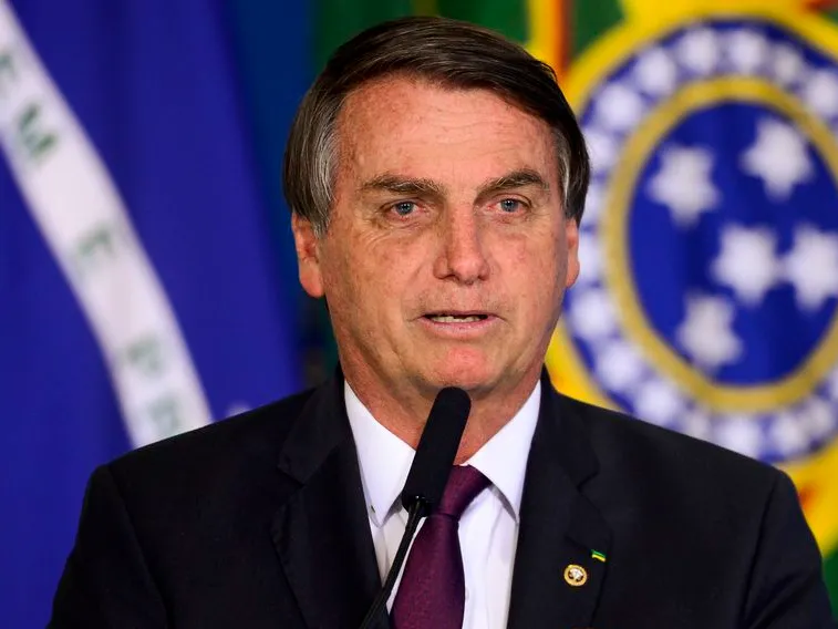 Bolsonaro pediu para que seja ouvido em local, dia e hora previamente combinados
