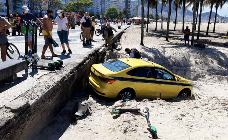 Acidente na praia de Cobacabana não deixou feridos Mário Marinho