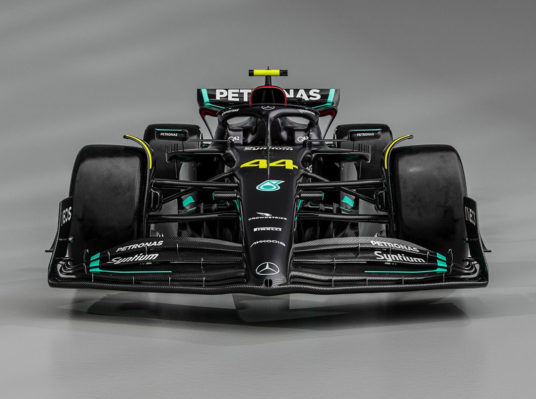 Mercedes apresenta novo carro para temporada 2023 da F1 - Folha PE