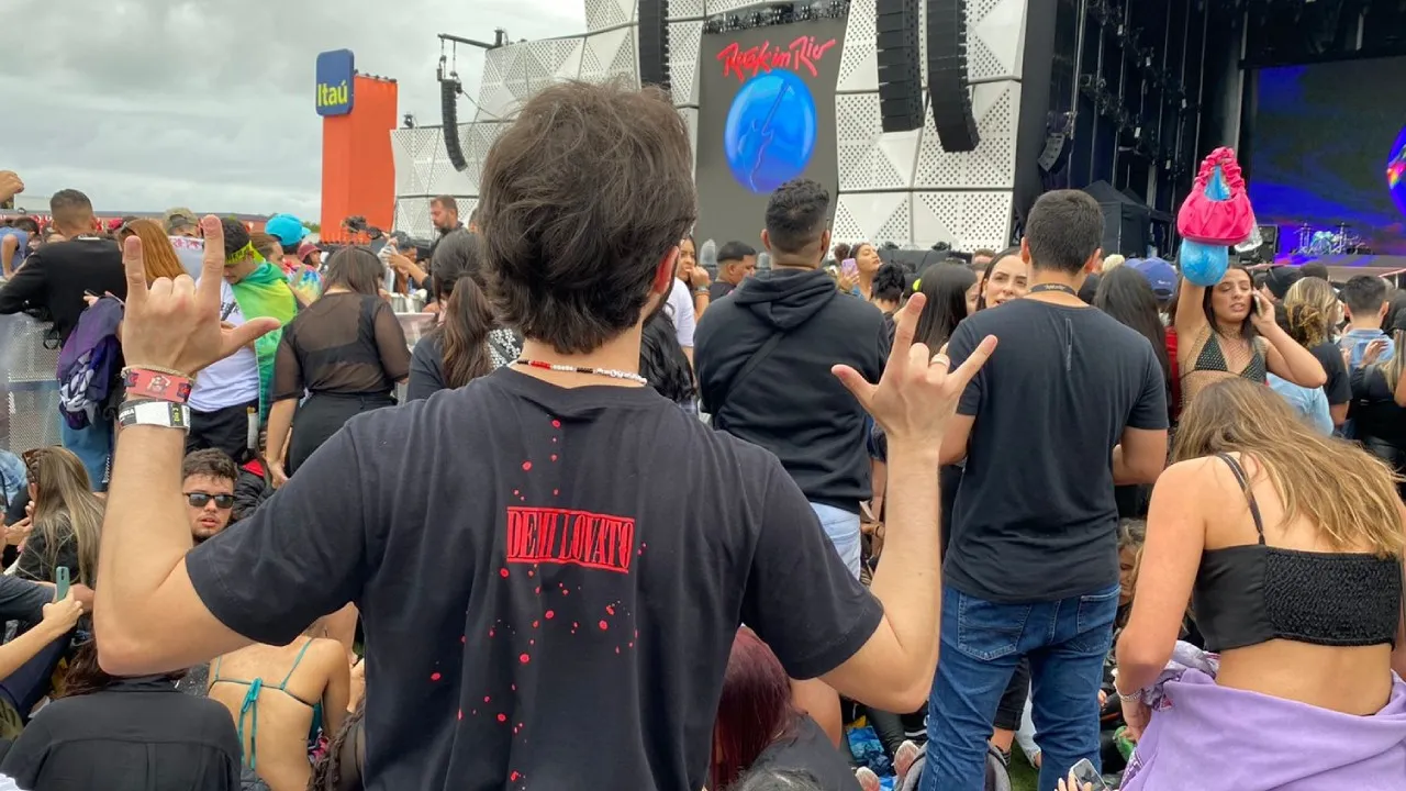 Emprego perdido e aposta em jogos: veja as loucuras de fãs no Rock in Rio 2022