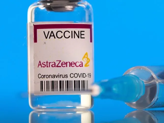 3ª dose da AstraZeneca ou maior intervalo entre aplicações aumenta imunidade