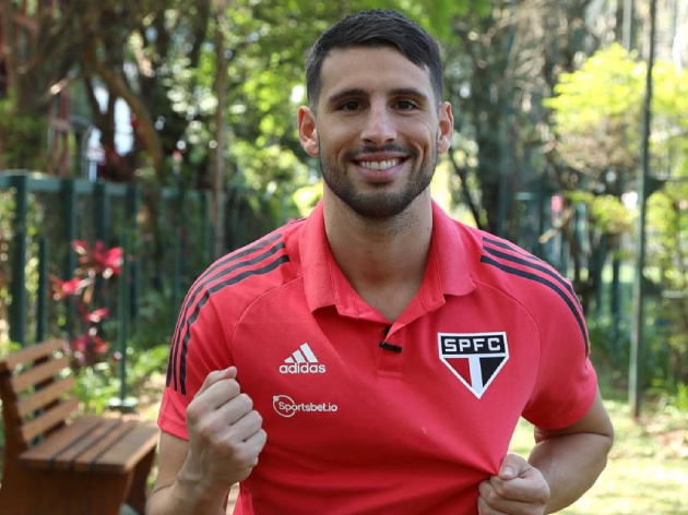 Calleri é maior premiado e vaiado em premiação do Paulistão