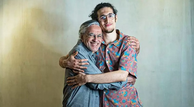 Entre os premiados da noite, Caetano e Tom Veloso levaram a categoria de Gravação do Ano com a música “Talvez” Foto: Aline Fonseca/Divulgação