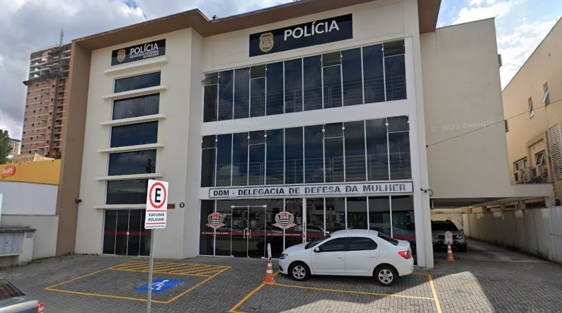 O caso foi registrado na Delegacia da Mulher de São José dos Campos, que investiga o crime Reprodução/ Google Maps