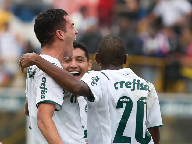 Palmeiras e Vasco goleiam e avançam à terceira fase da Copinha