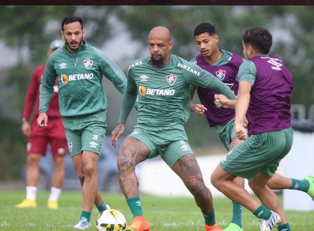 Felipe Melo vê clima hostil contra o Corinthians Flickr