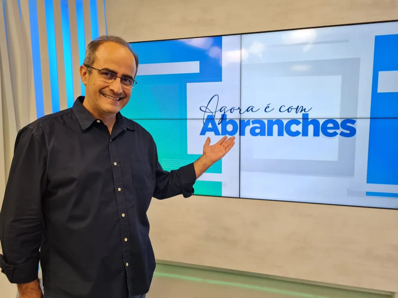 Carlos Abranches comandará "Agora é com Abranches" a partir de 12 de junho na TV Band Vale
