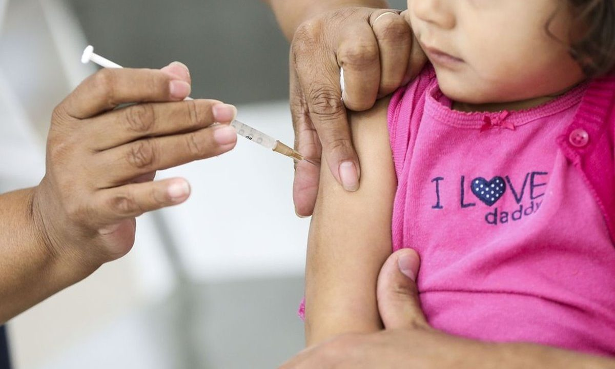 Imunização Infantil: 7 mil crianças foram vacinadas no 1° dia