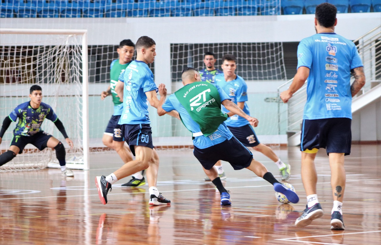 A equipe do São José Futsal está com 25 pontos, em nono lugar na tabela Fotos/ Brenno Domingues