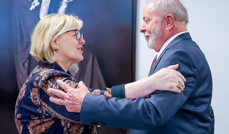 Presidente do STF, Rosa Weber, vai ao Planalto para uma resposta institucional. Foto: Ricardo Stuckert/Lula