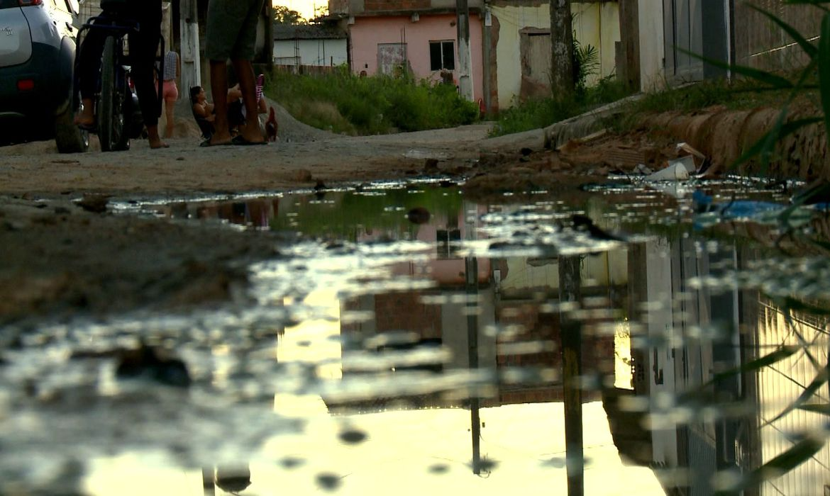 Nordeste e Norte são as regiões que tinham maiores proporções de pessoas pobres Agência Brasil