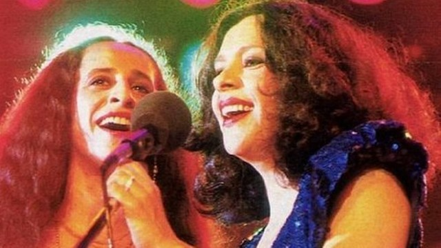 Maria Bethânia se emociona ao falar da morte de Gal Costa: 'Muito duro' Reprodução