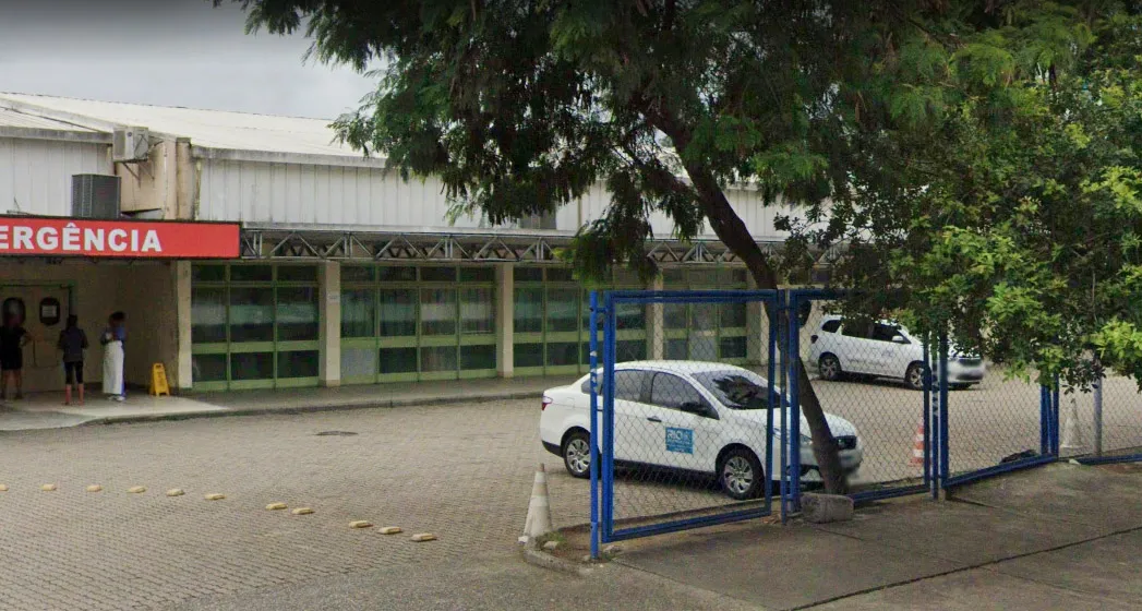 Homem foi encaminhado e segue internado no Hospital Municipal Lourenço Jorge, na Barra 