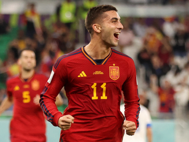 Espanha aplica 7 a 0 na Costa Rica na estreia na Copa do Mundo - Copa -  Correio de Gravataí
