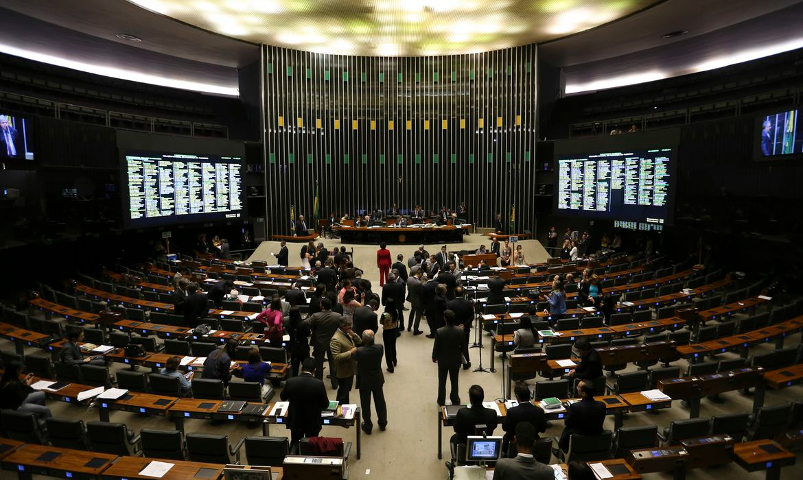 Congresso Nacional aprovou um projeto que aumenta os salários do presidente da República Foto: Fabio Rodrigues/Agência Brasil