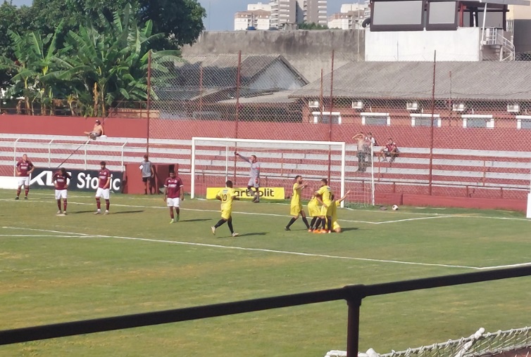 Torcedores do Juventus revelam paixão pelo futebol raiz nos jogos na Rua  Javari